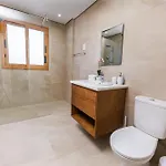 Cloxania Coral Villa