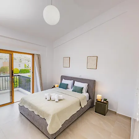 וילה Cloxania Coral