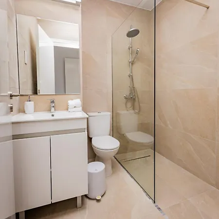 Cloxania Coral Villa Peyia