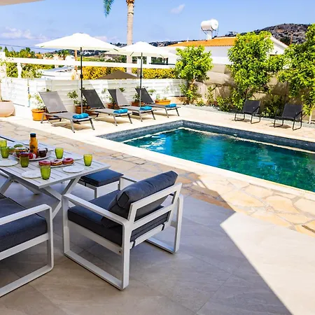 Cloxania Coral 别墅 佩亚