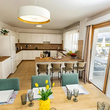 Villa Cloxania Coral Pegeia