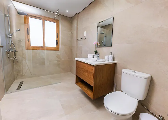 Cloxania Coral Villa