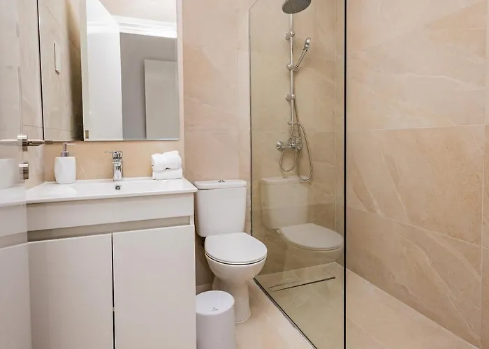 Cloxania Coral Villa Peyia