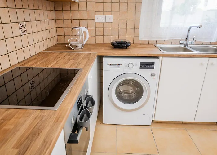 Cloxania Coral Villa