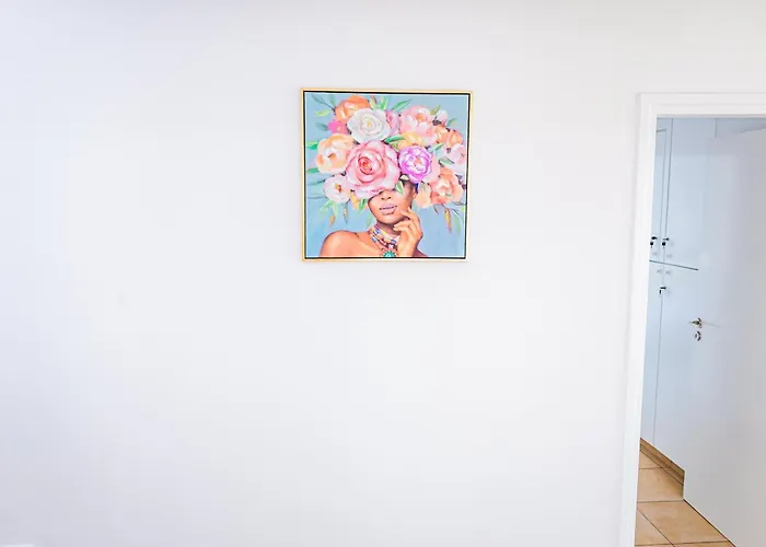 Cloxania Coral * Peyia